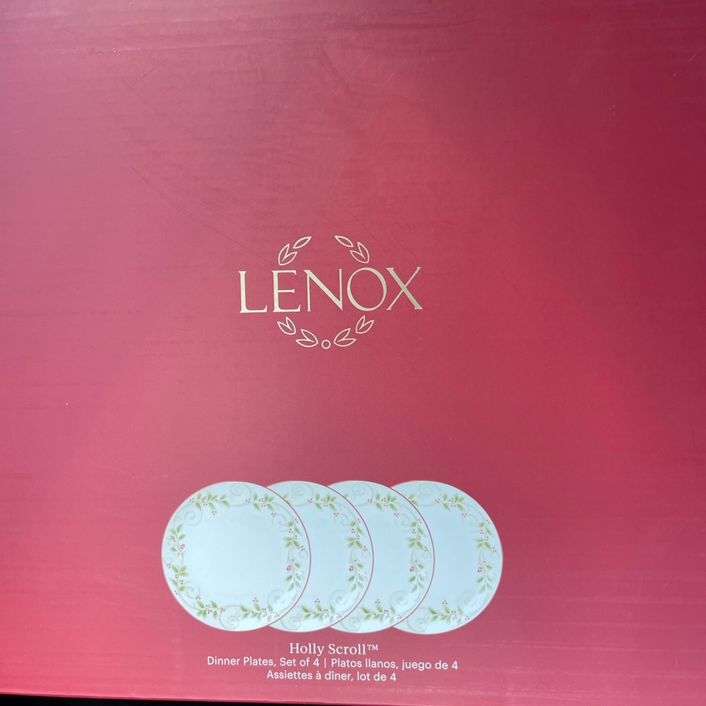 Lenox Holly Scroll